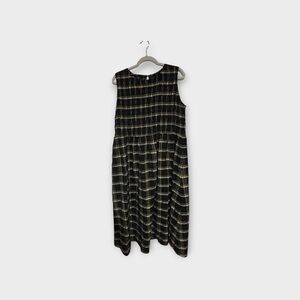 Sleeveless Plaid Midi Dress in Black and Cream